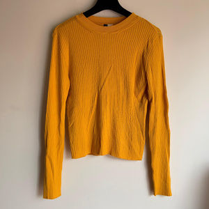 ❤️5/$15❤️ Ribbed Yellow Sweater